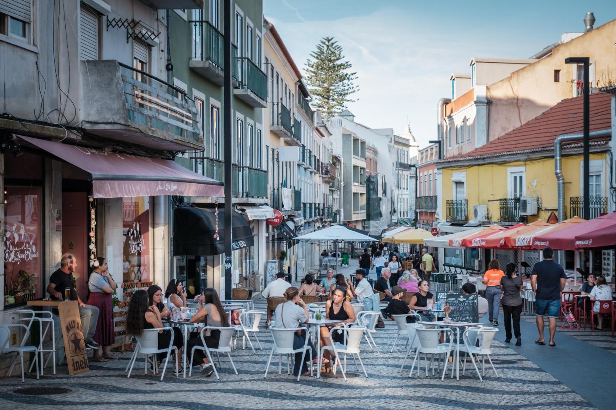 Dora'S Home Cacilhas Экстерьер фото